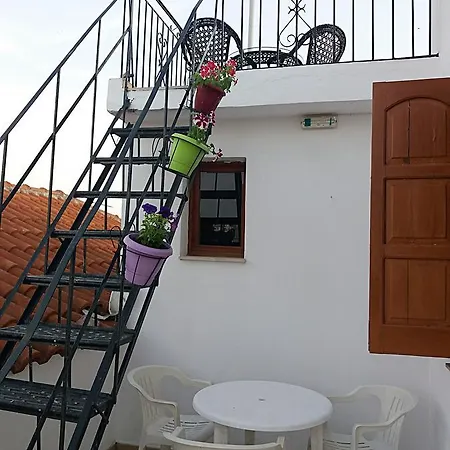 Nostalgo Apartment